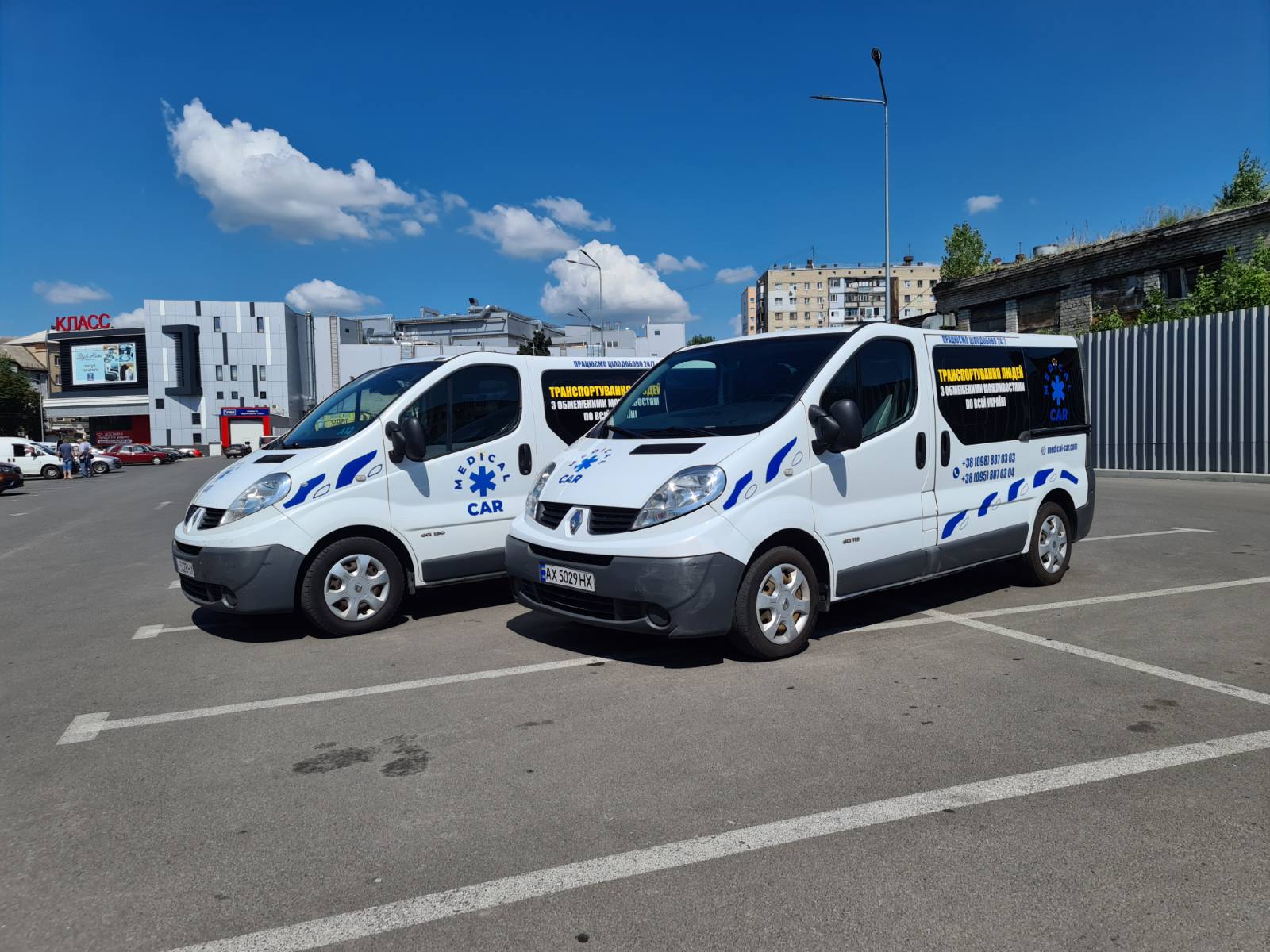 Перевозка пожилых людей в пансионат 